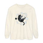 black cat pouncing on moon phases Long Sleeve T-Shirt