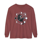 black cat pouncing on moon phases Long Sleeve T-Shirt