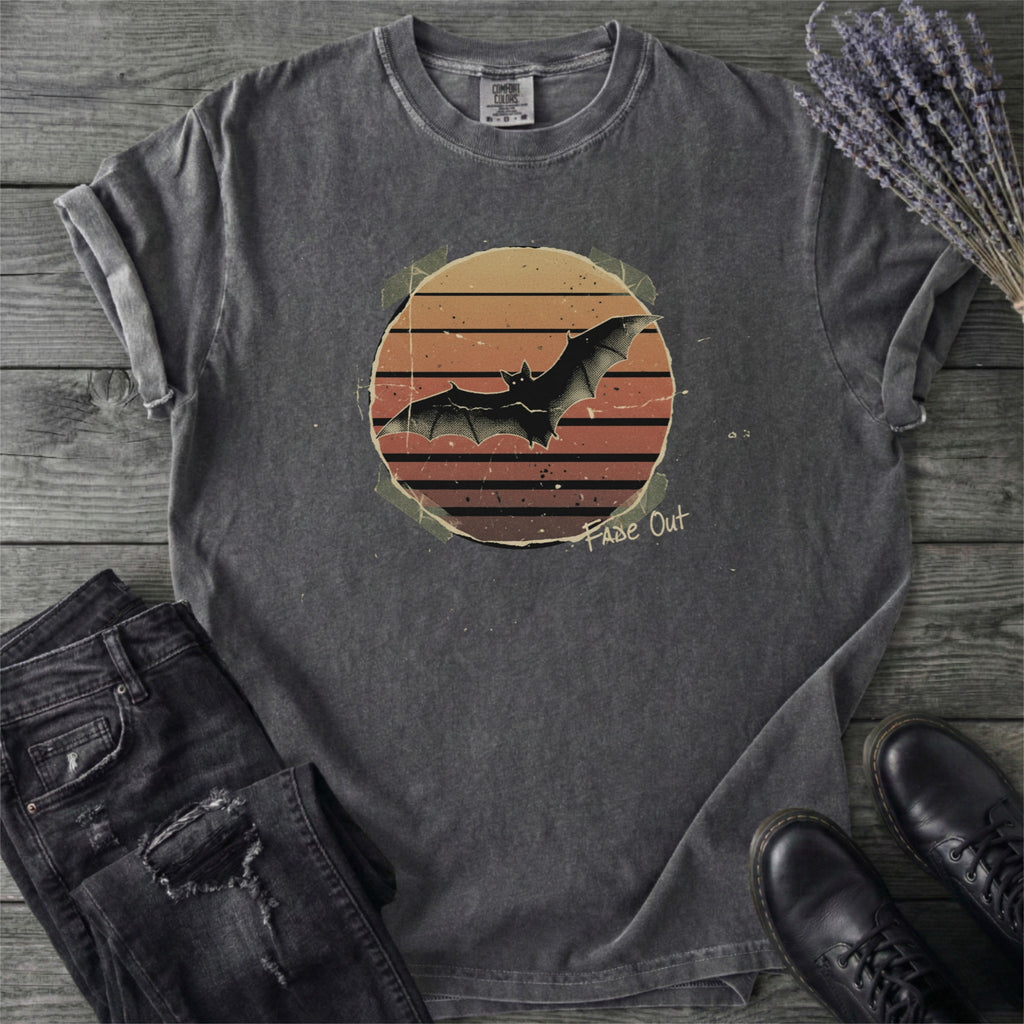 Fade Out Grunge Bat T-Shirt