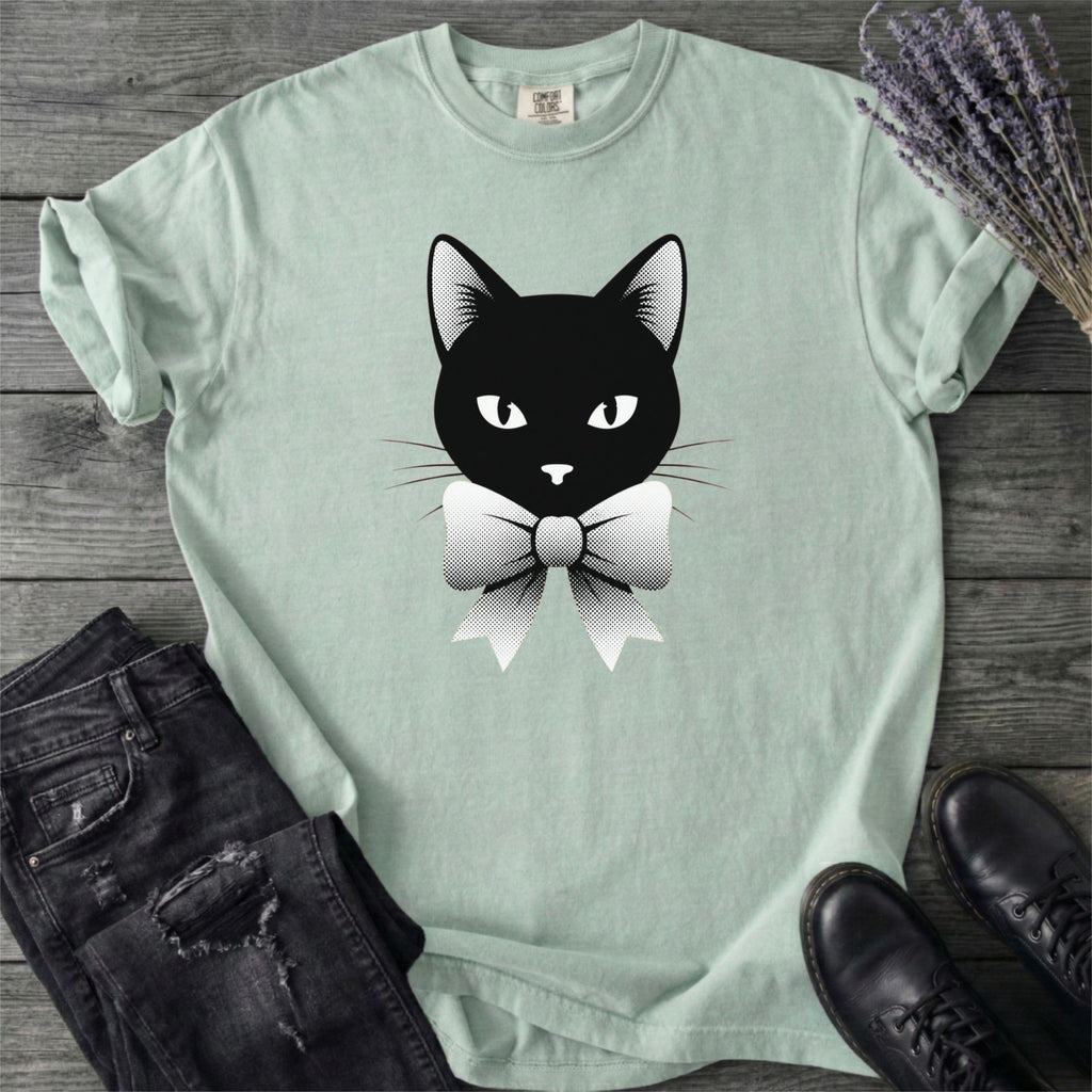 Retro Halftone Coquette Black Cat T-Shirt