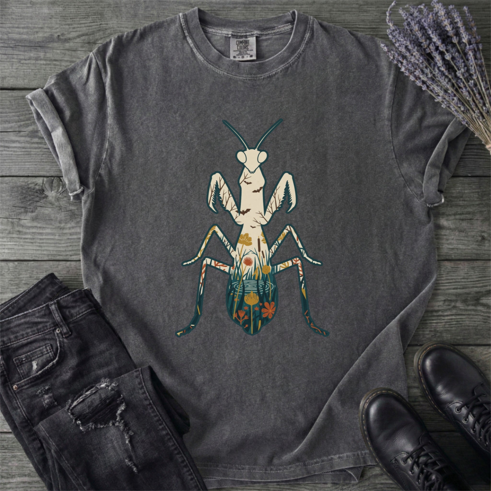 Mantis Silhouette T-Shirt