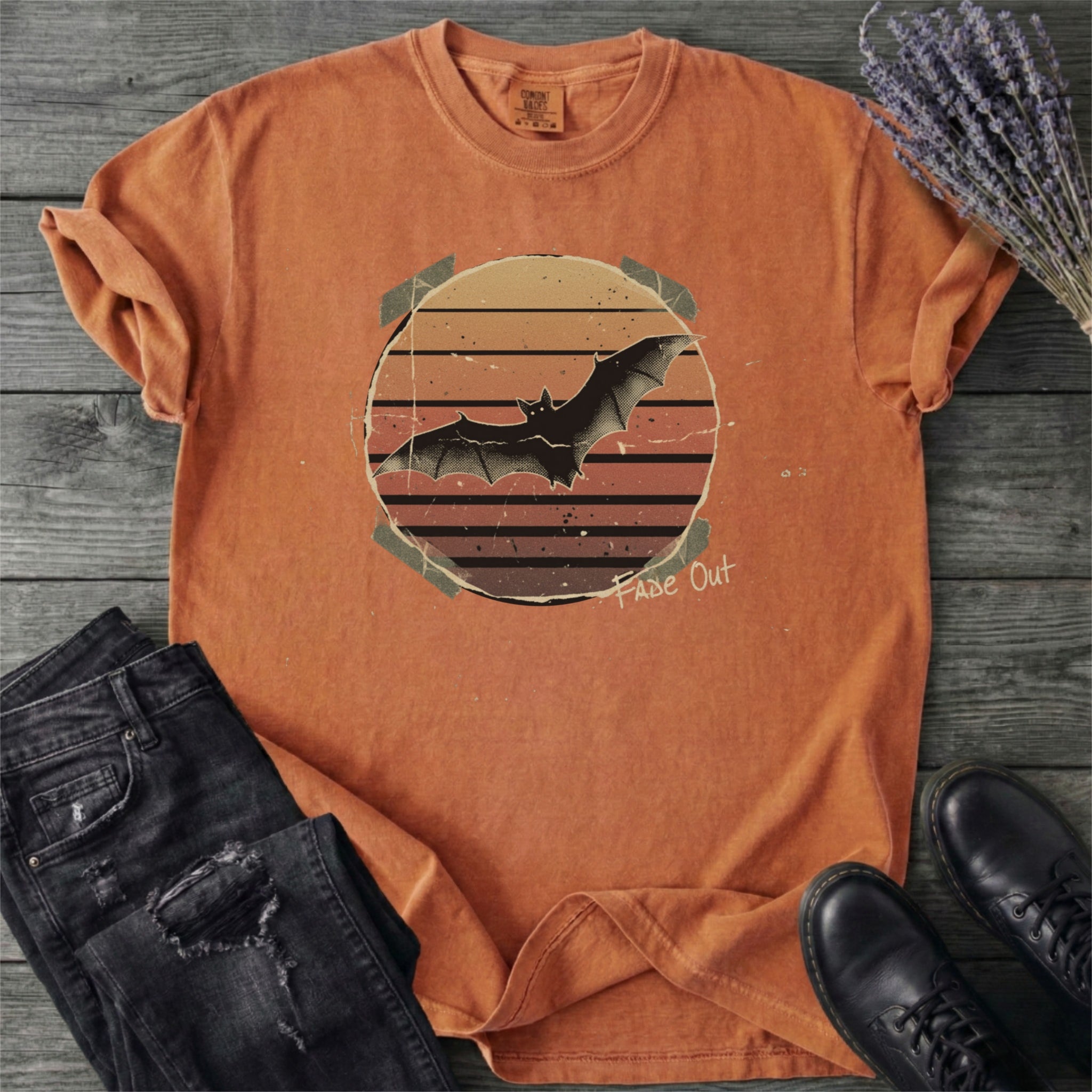 Fade Out Grunge Bat T-Shirt