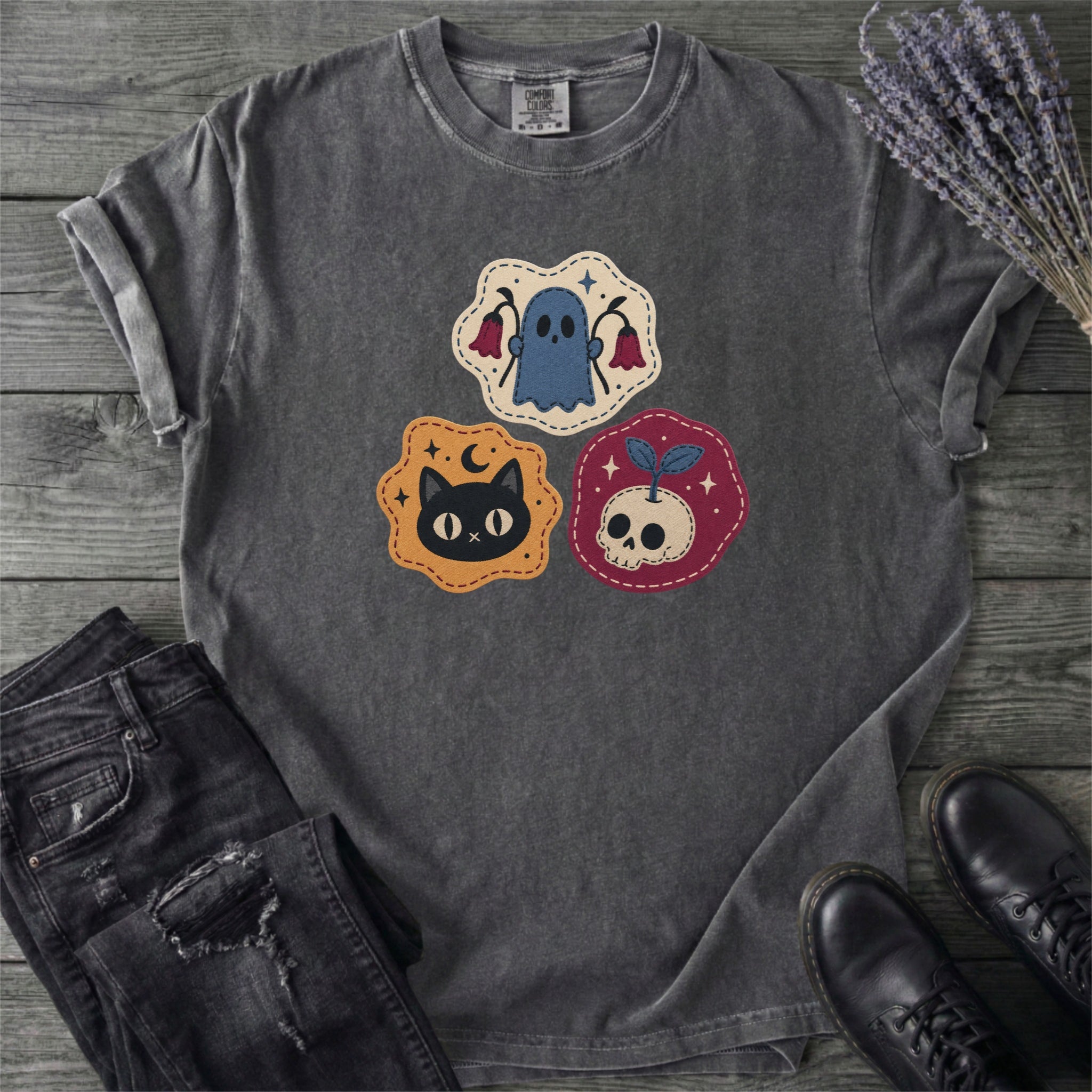 Faux Cat Ghost Skull Patches T-Shirt
