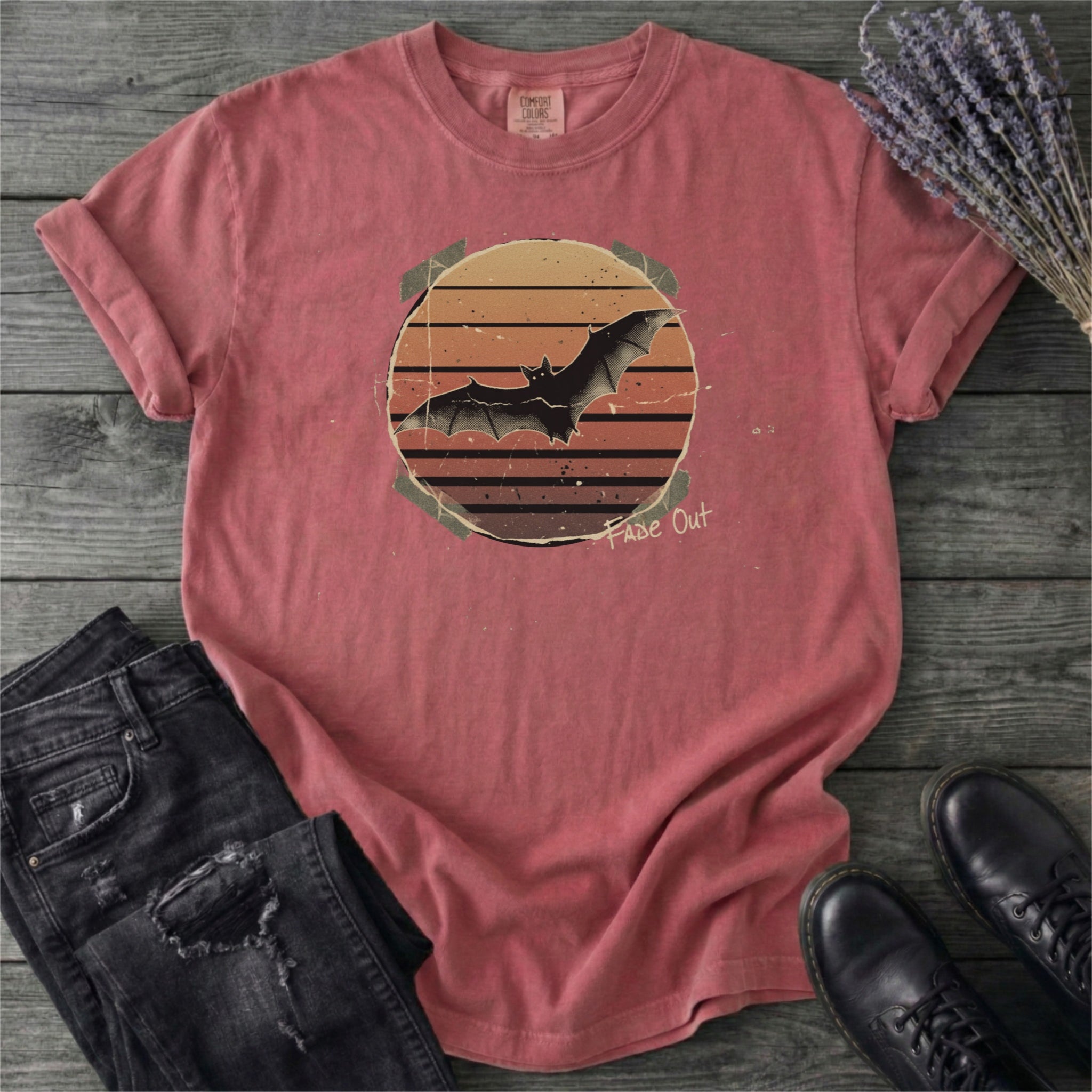 Fade Out Grunge Bat T-Shirt