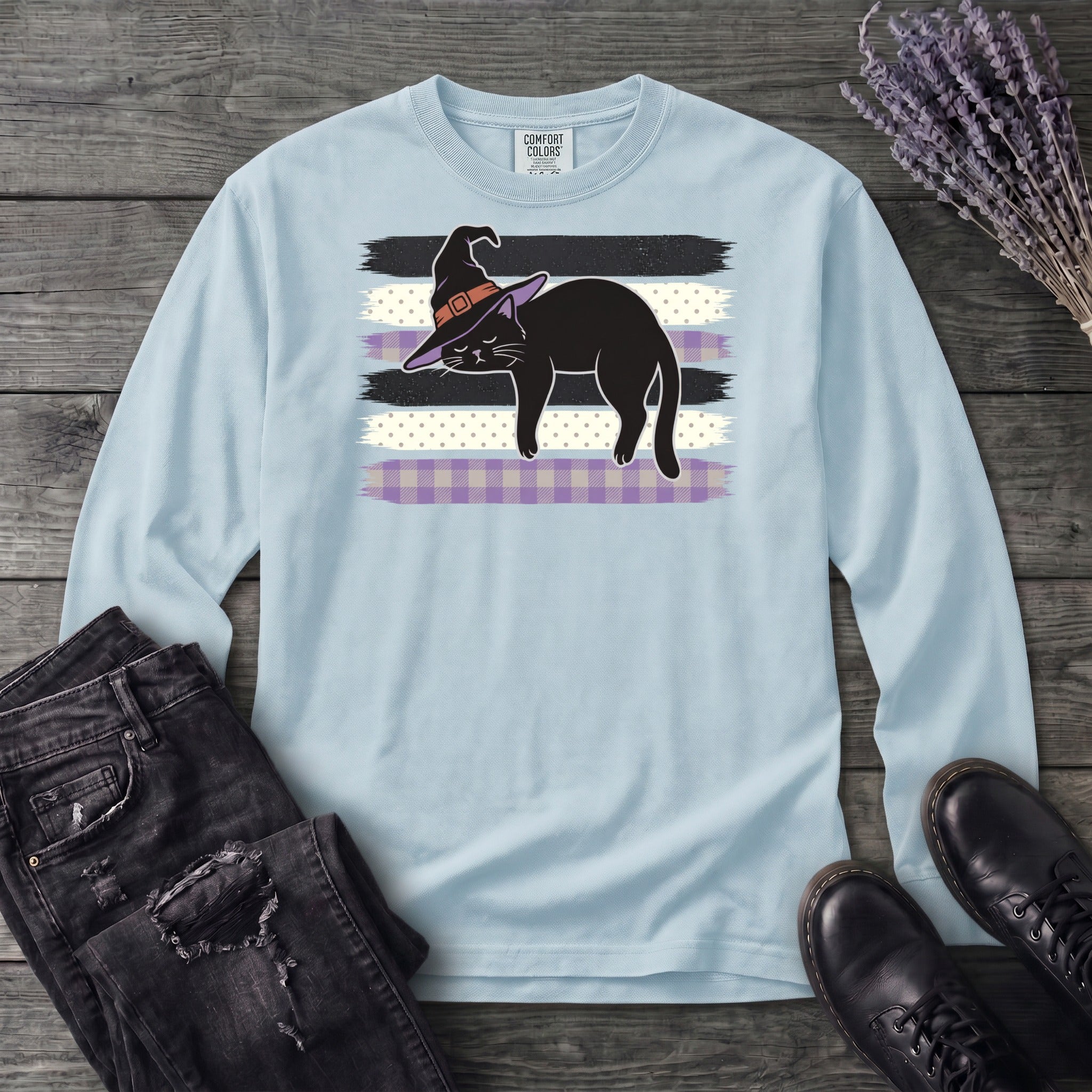 Resting Witch Cat Long Sleeve T-Shirt