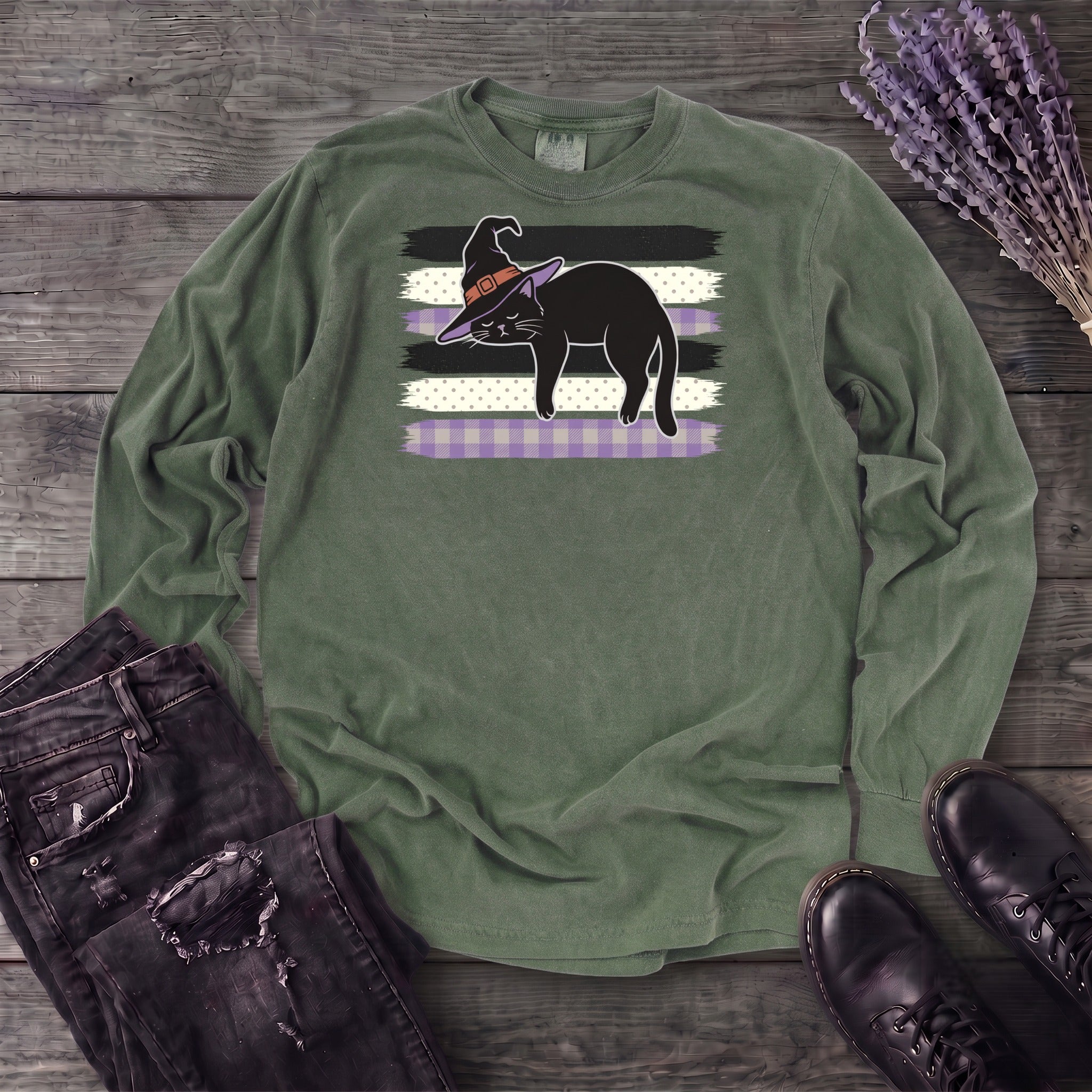 Resting Witch Cat Long Sleeve T-Shirt