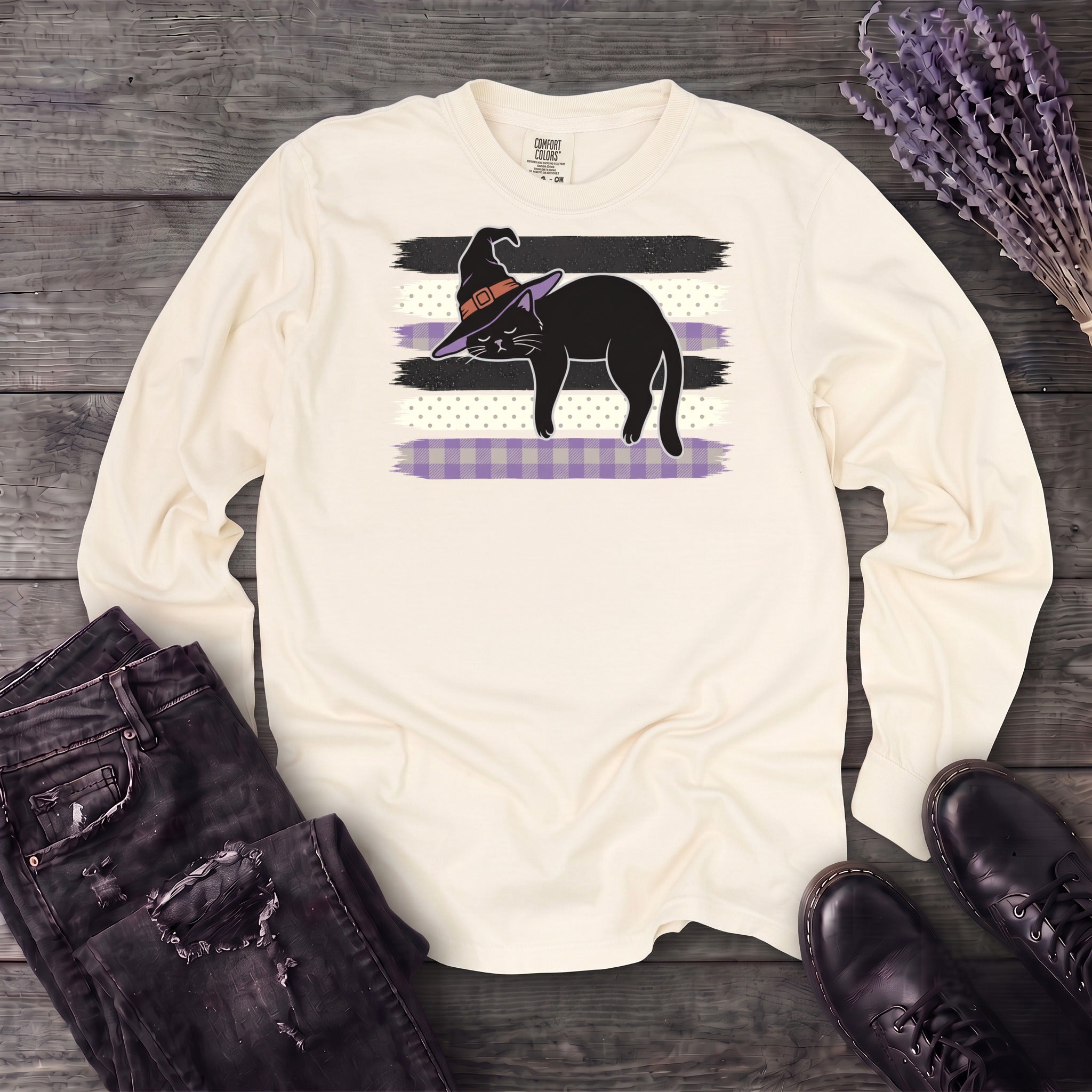 Resting Witch Cat Long Sleeve T-Shirt