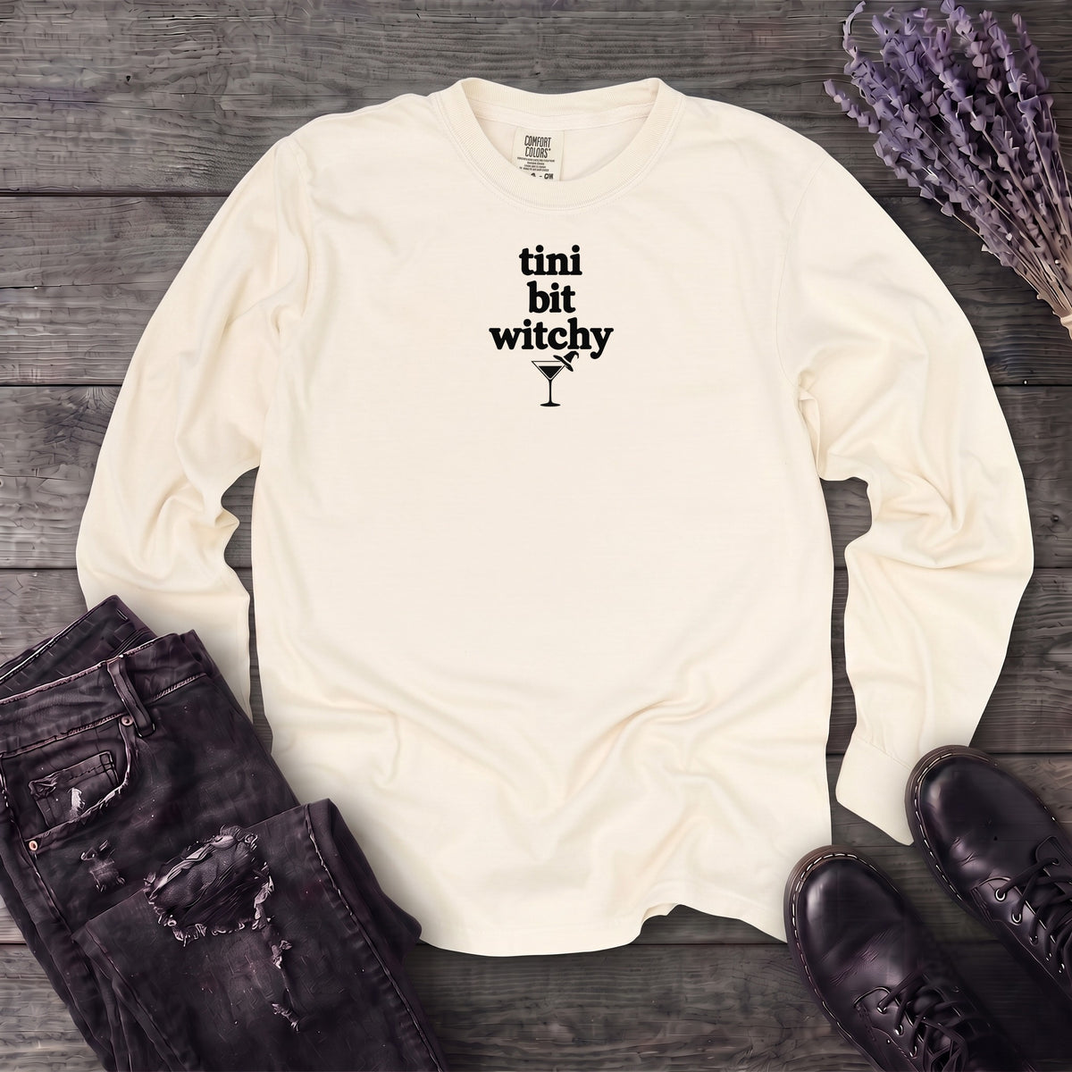 tini bit witchy Long Sleeve T-Shirt