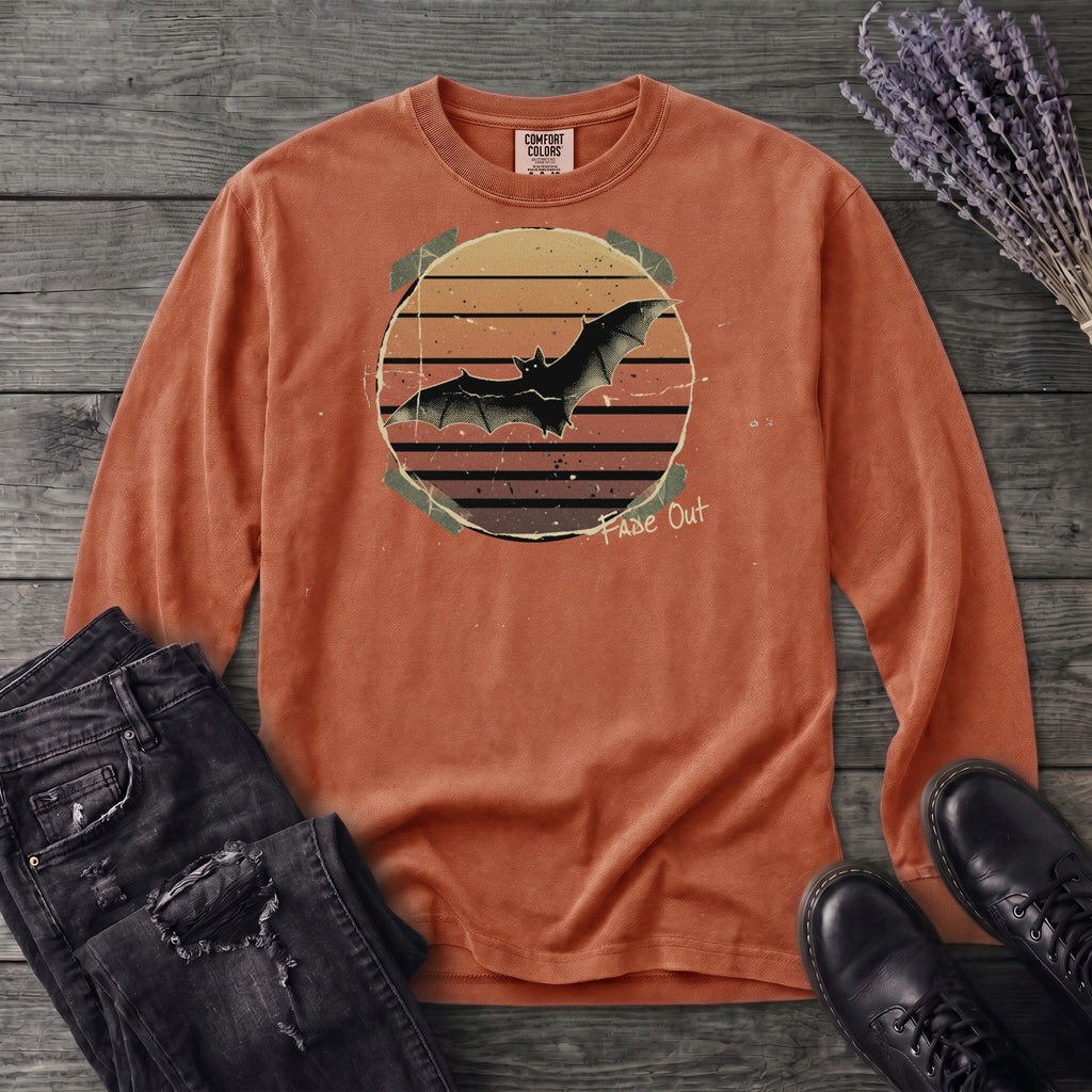 fade out grunge bat Long Sleeve T-Shirt