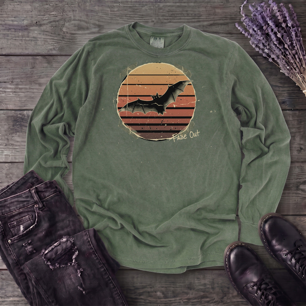 fade out grunge bat Long Sleeve T-Shirt