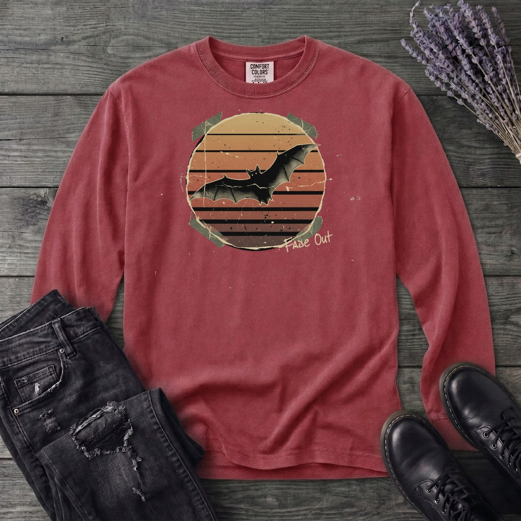 fade out grunge bat Long Sleeve T-Shirt