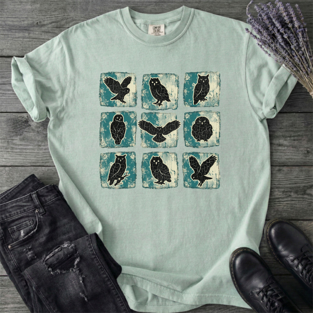 Grunge Owl Grid T-Shirt