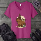 capybarra witch V-Neck T-Shirt