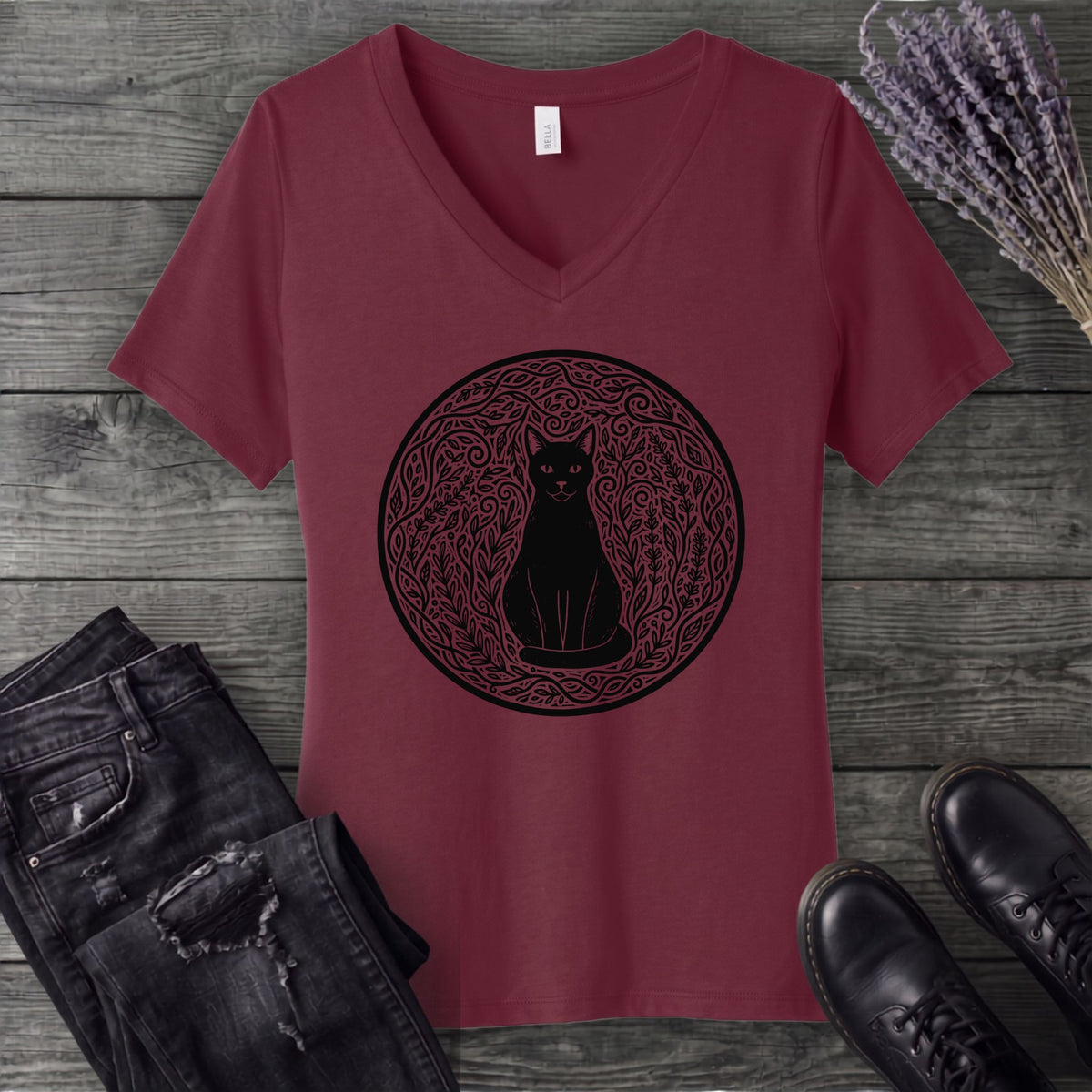 garden cat linocut V-Neck T-Shirt