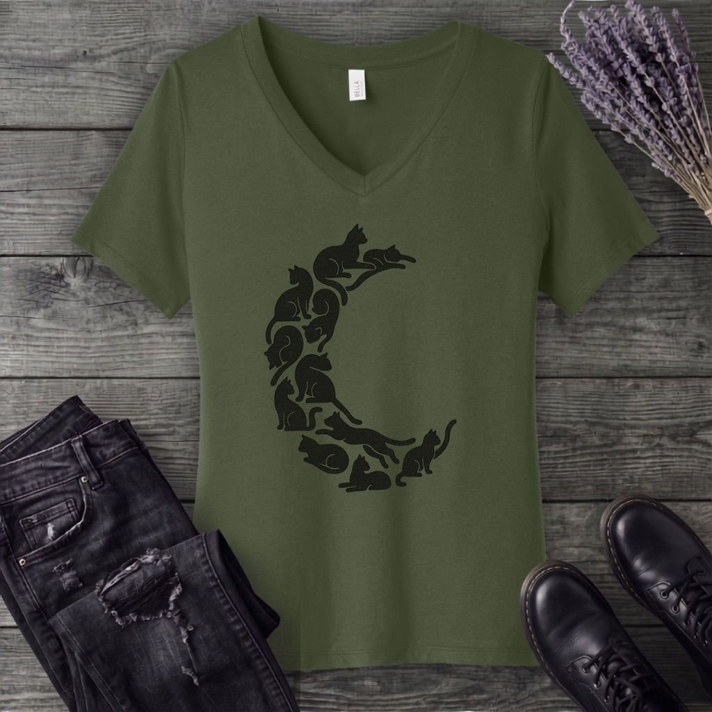 crescent moon black cats V-Neck T-Shirt