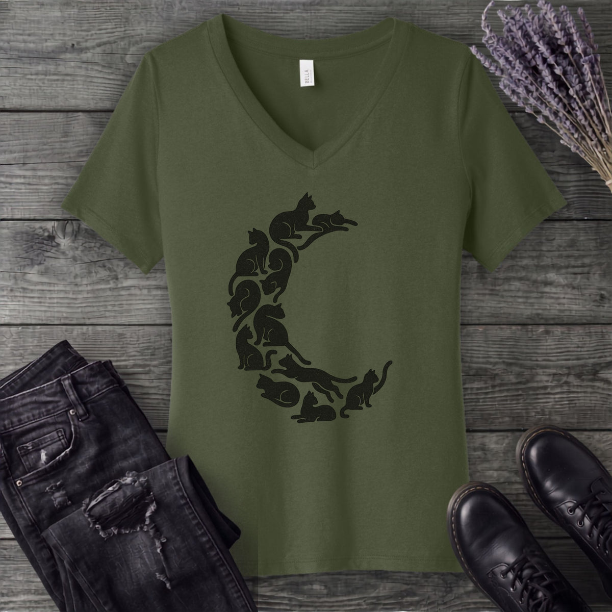 crescent moon black cats V-Neck T-Shirt
