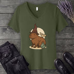 capybarra witch V-Neck T-Shirt
