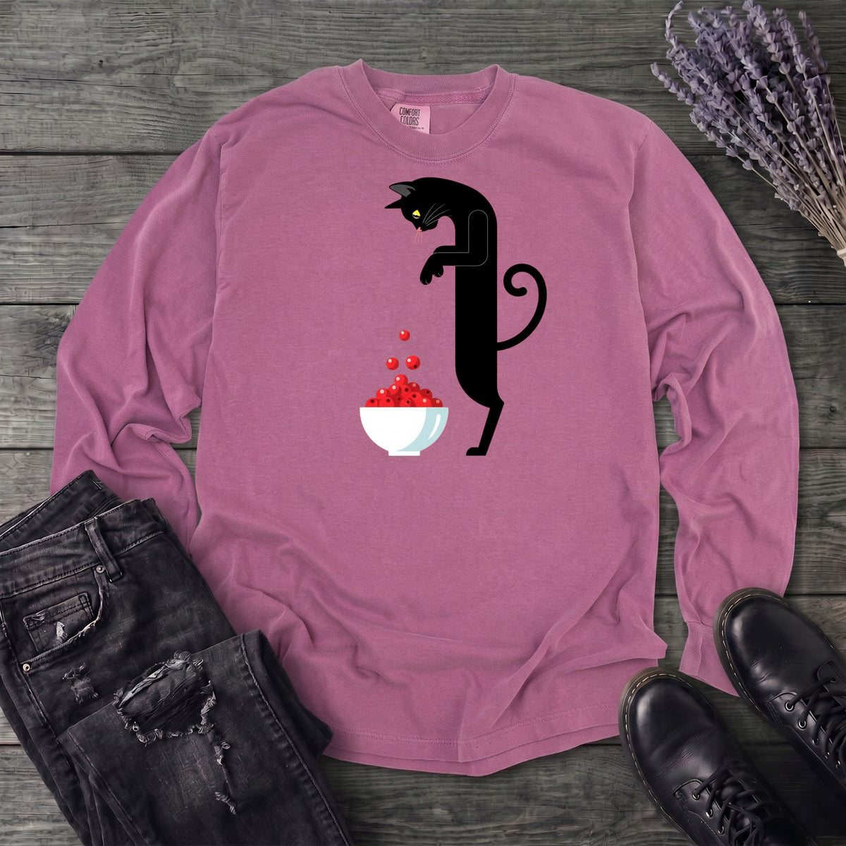 Black Cat And Cranberries Long Sleeve T-Shirt