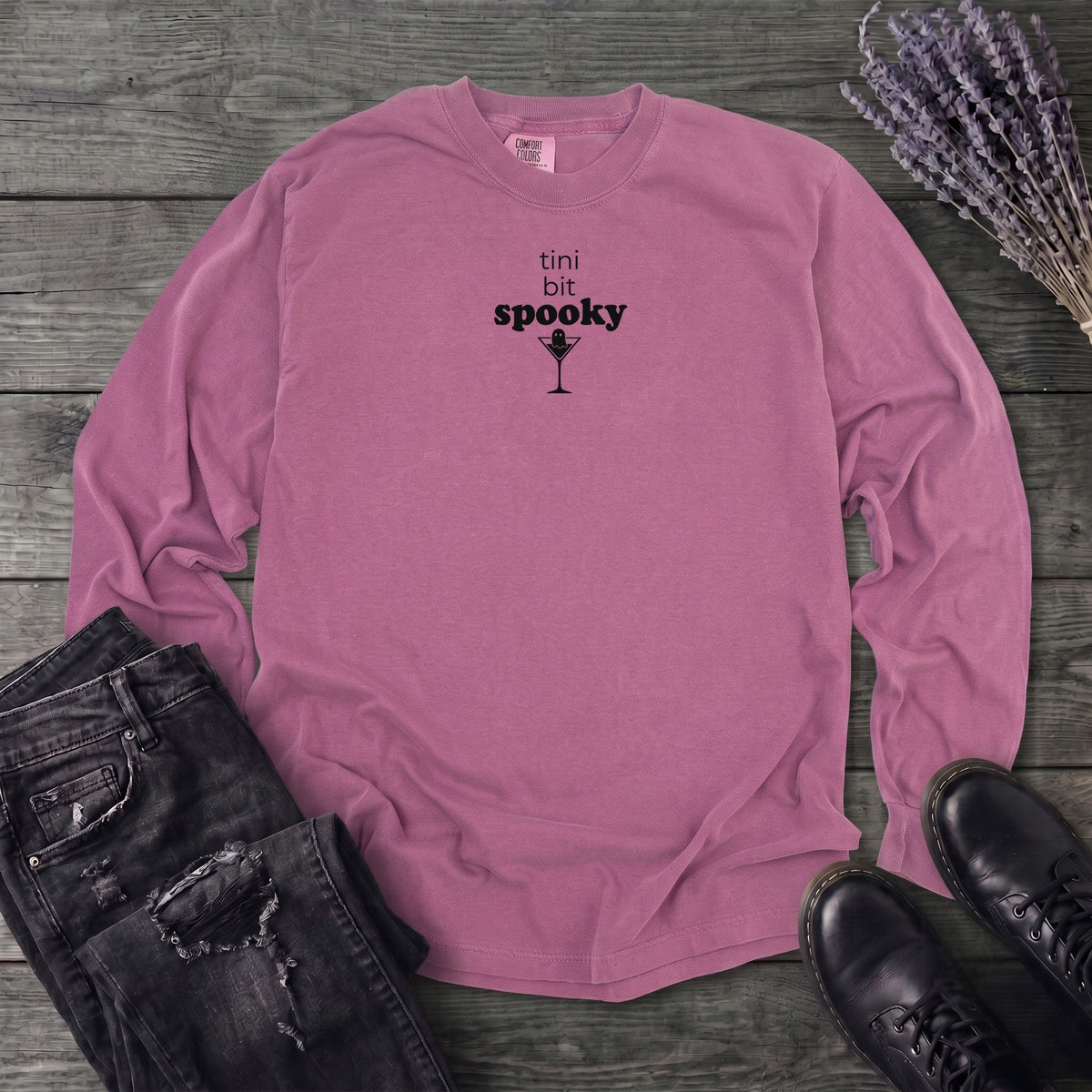 tini bit spooky Long Sleeve T-Shirt