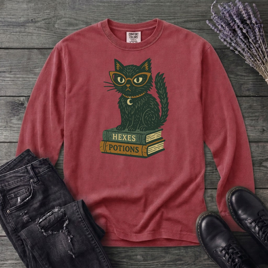 black cat glasses books Long Sleeve T-Shirt
