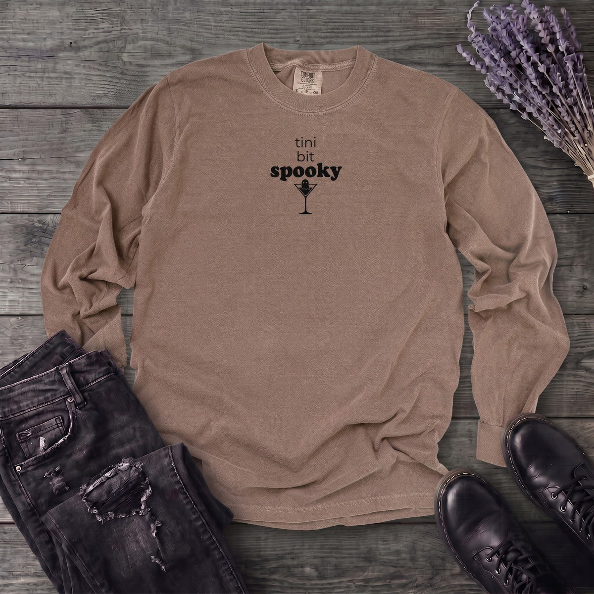 tini bit spooky Long Sleeve T-Shirt