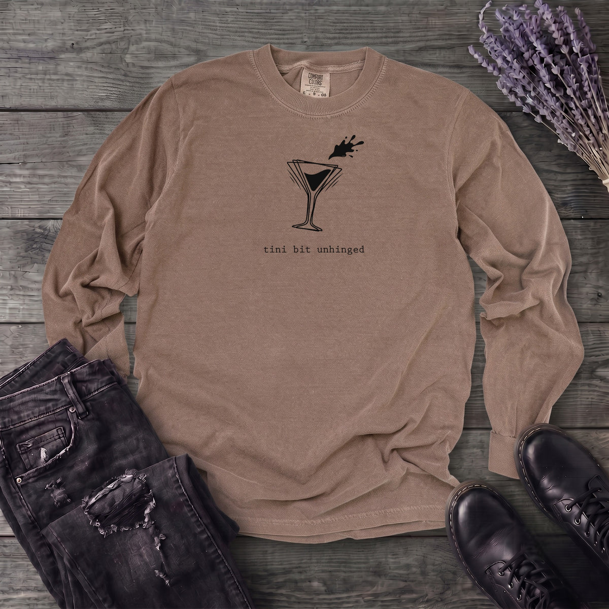tini bit unhinged Long Sleeve T-Shirt