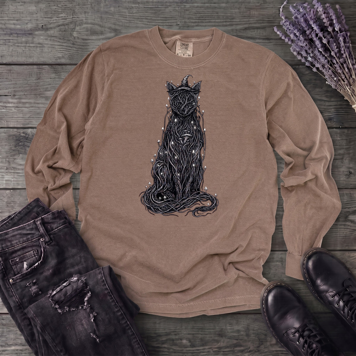 willow witch cat Long Sleeve T-Shirt