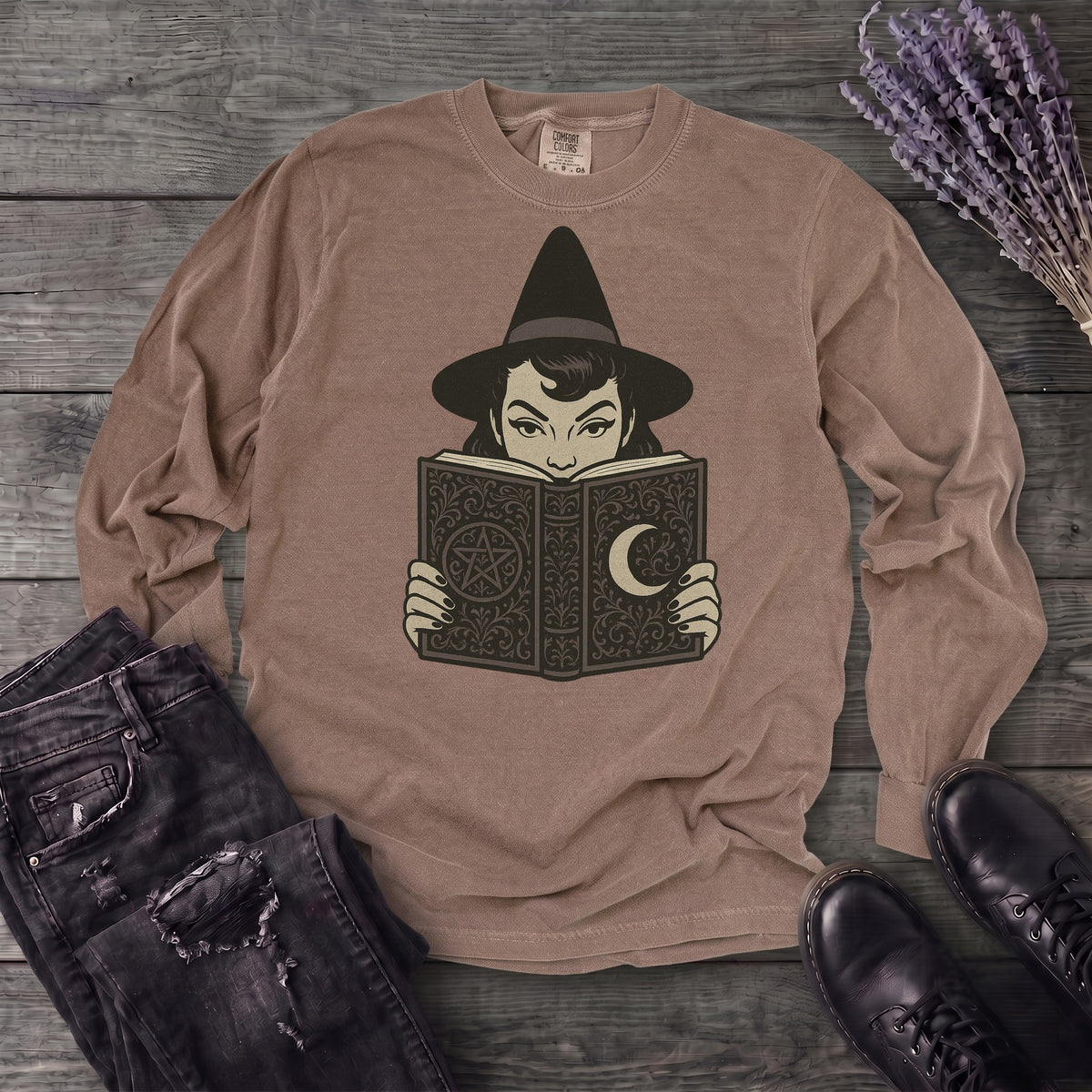 Witch Reading Long Sleeve T-Shirt