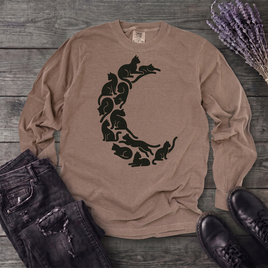 crescent moon black cats Long Sleeve T-Shirt