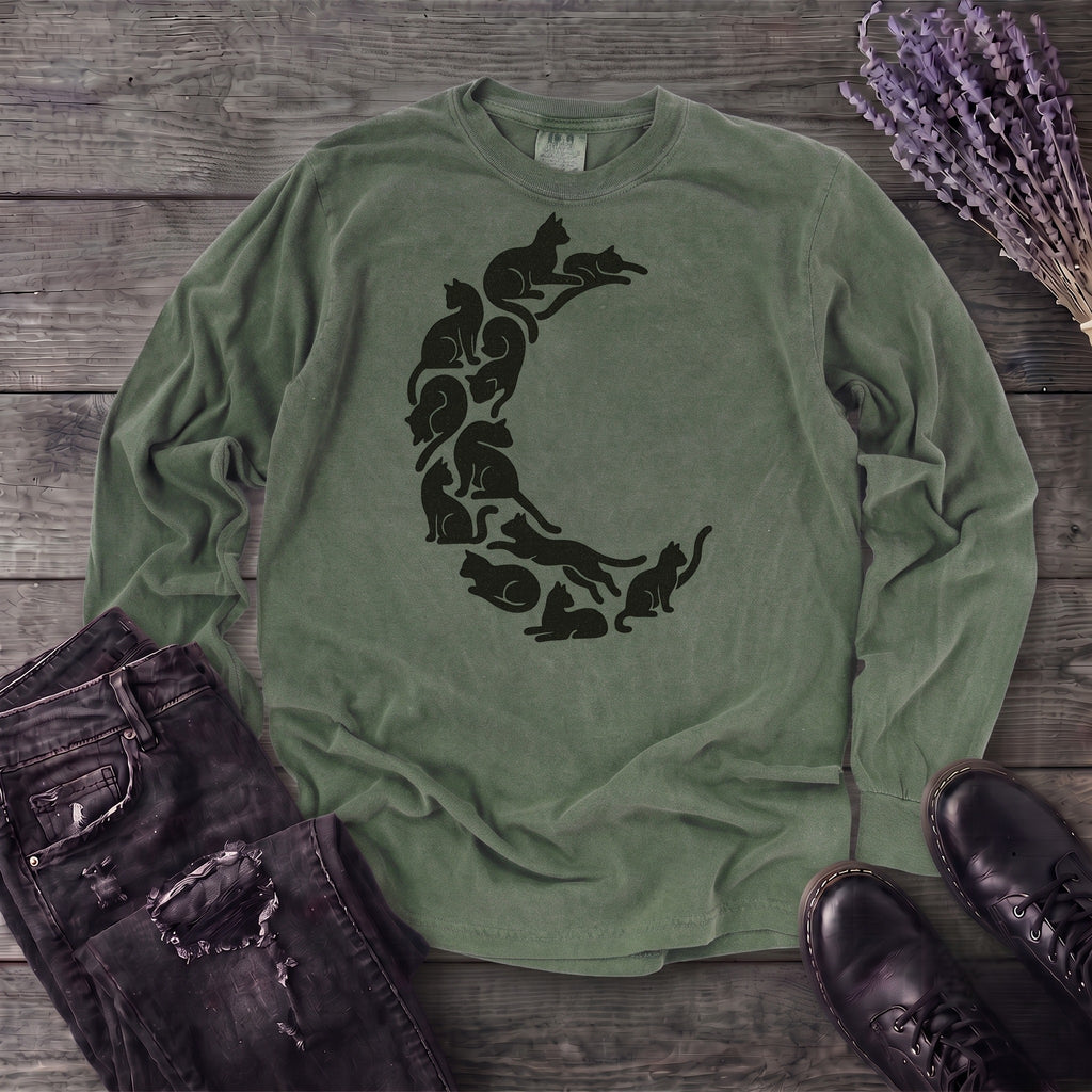 crescent moon black cats Long Sleeve T-Shirt