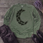 crescent moon black cats Long Sleeve T-Shirt