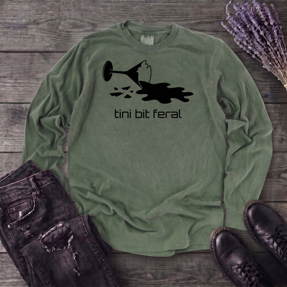 tini bit feral Long Sleeve T-Shirt