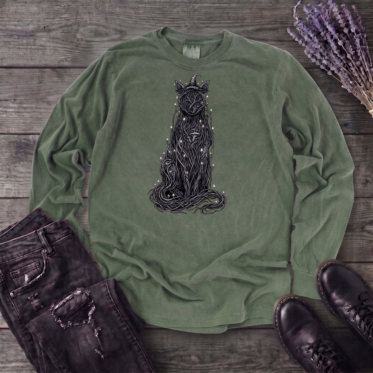 willow witch cat Long Sleeve T-Shirt