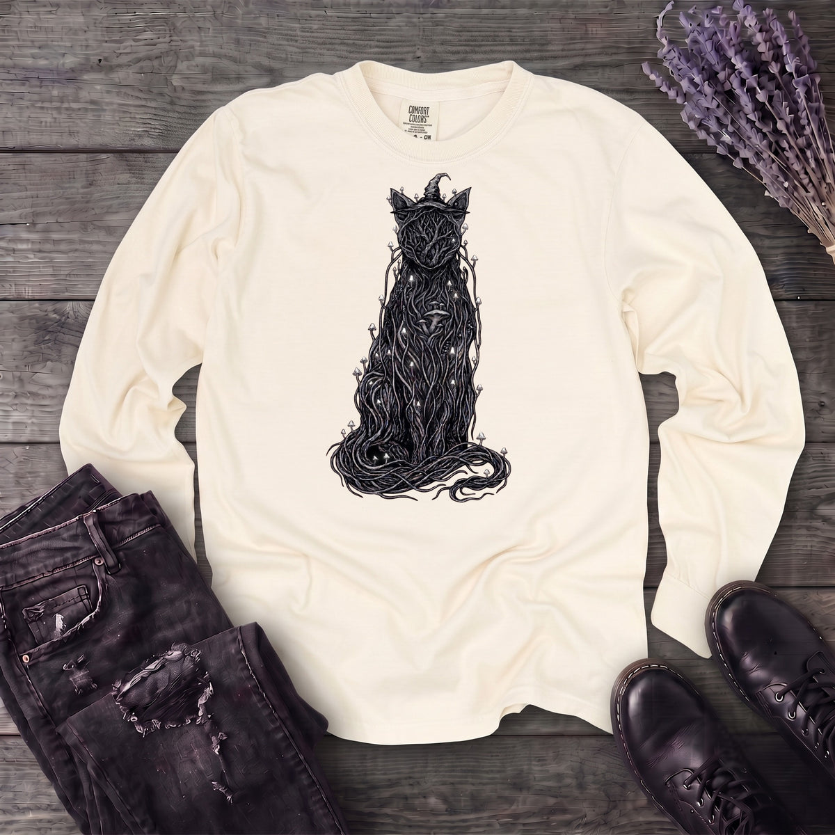 willow witch cat Long Sleeve T-Shirt