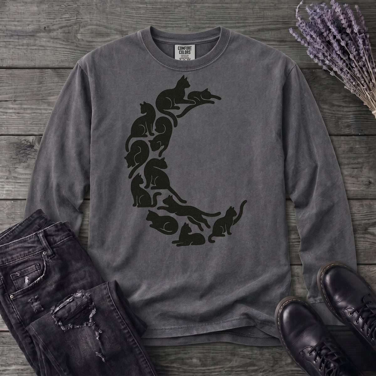 crescent moon black cats Long Sleeve T-Shirt