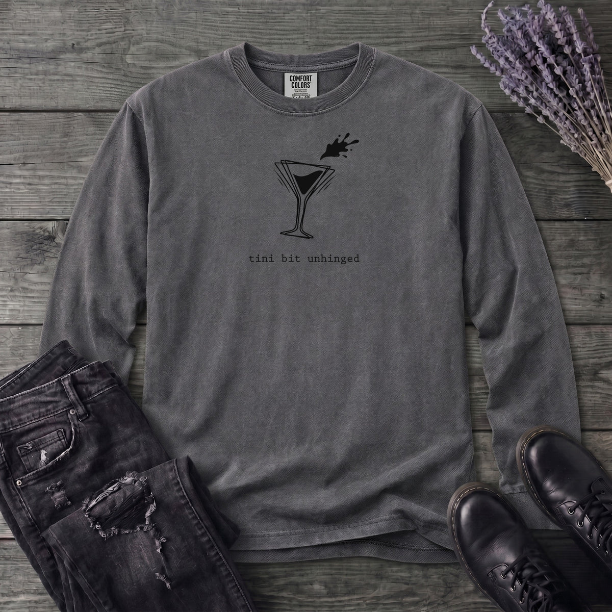 tini bit unhinged Long Sleeve T-Shirt